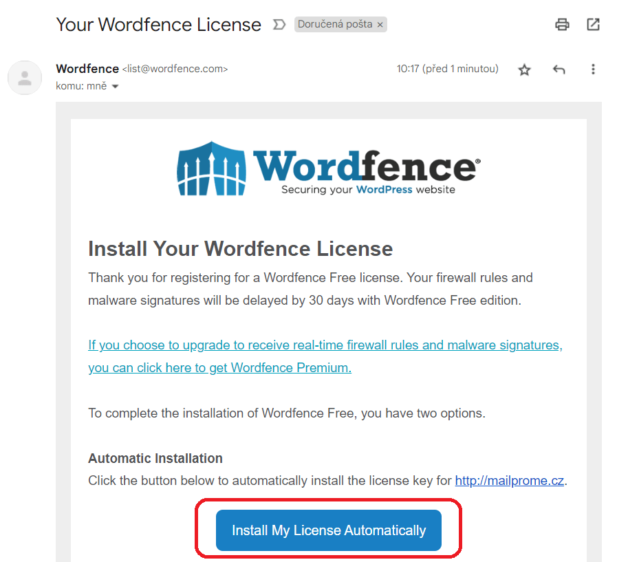 Tlačítko automatické instalace licence pluginu Wordfence v e-mailu